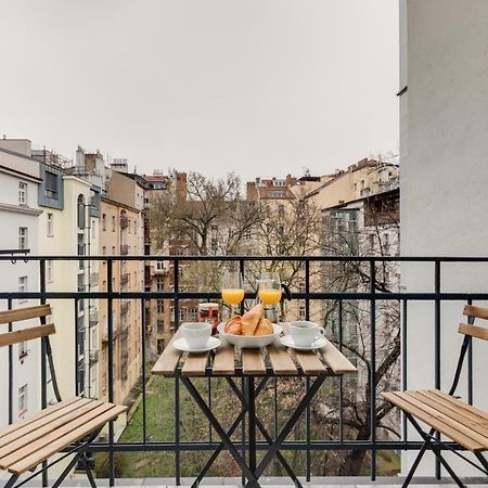 פראג Jt'S Apartments Spanelska Str. מראה חיצוני תמונה