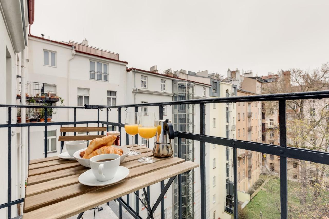 פראג Jt'S Apartments Spanelska Str. מראה חיצוני תמונה